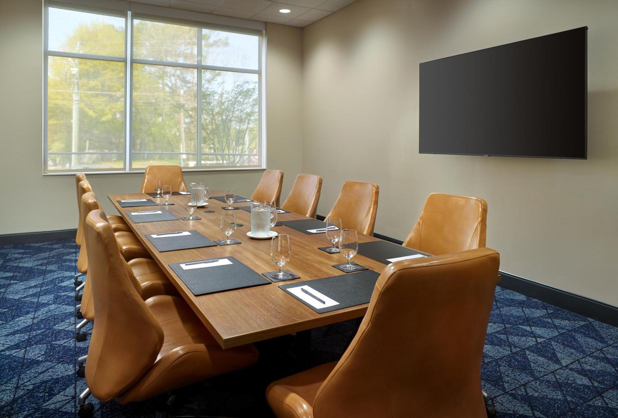 Courtyard By Marriott Atlanta Dunwoody Hotel Exterior photo