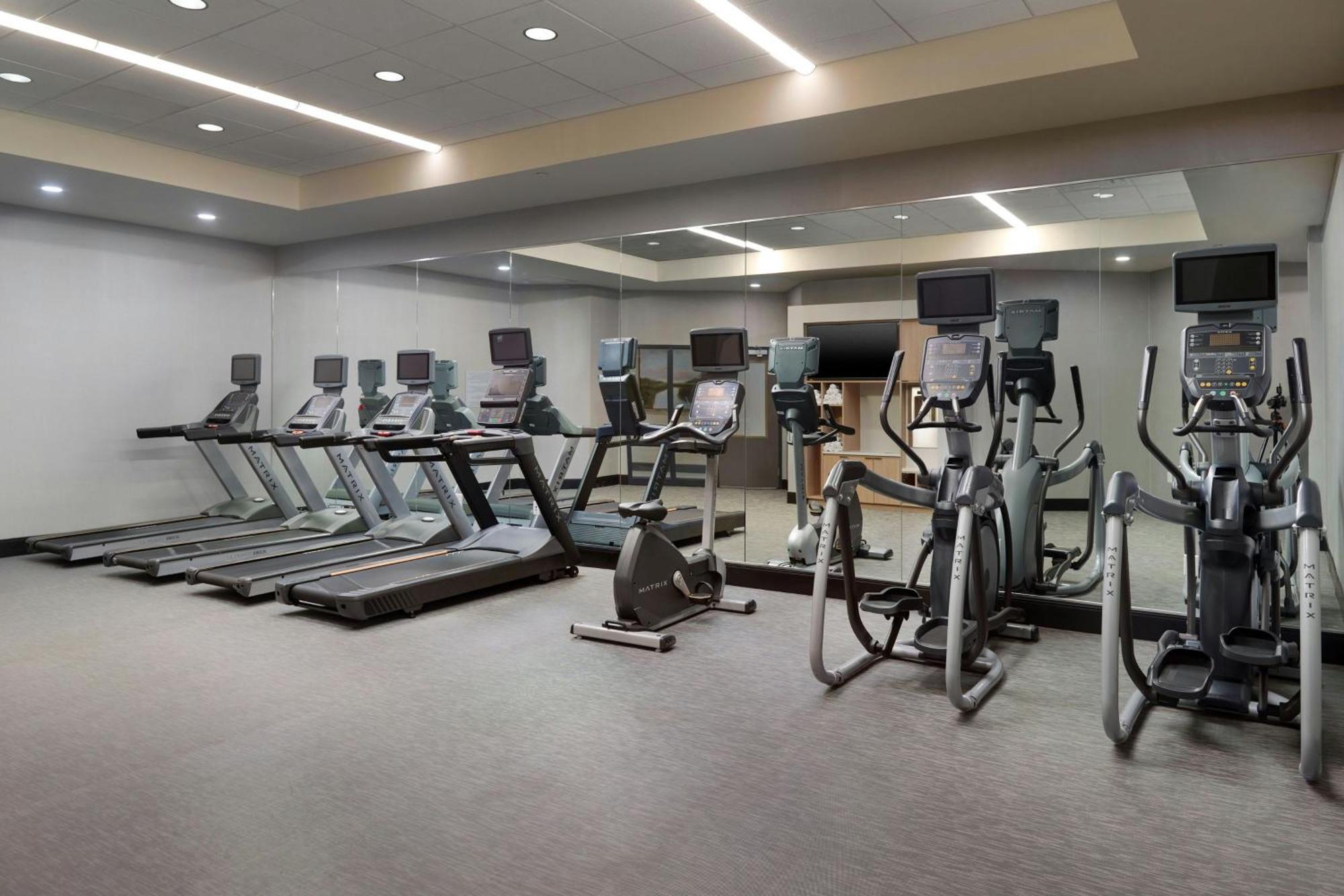 Courtyard By Marriott Atlanta Dunwoody Hotel Exterior photo